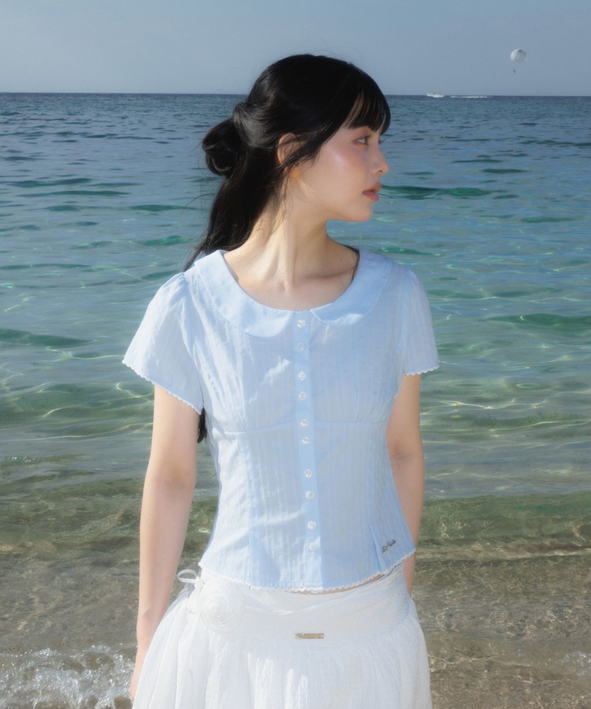 로제프란츠(ROSEFRANTZ) Round Collar Short Sleeve Blouse [Sky Blue]