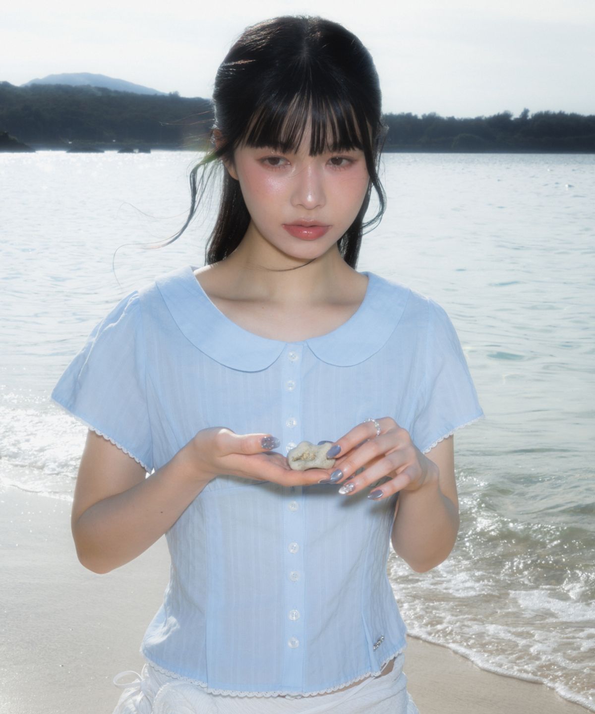 로제프란츠(ROSEFRANTZ) Round Collar Short Sleeve Blouse [Sky Blue]