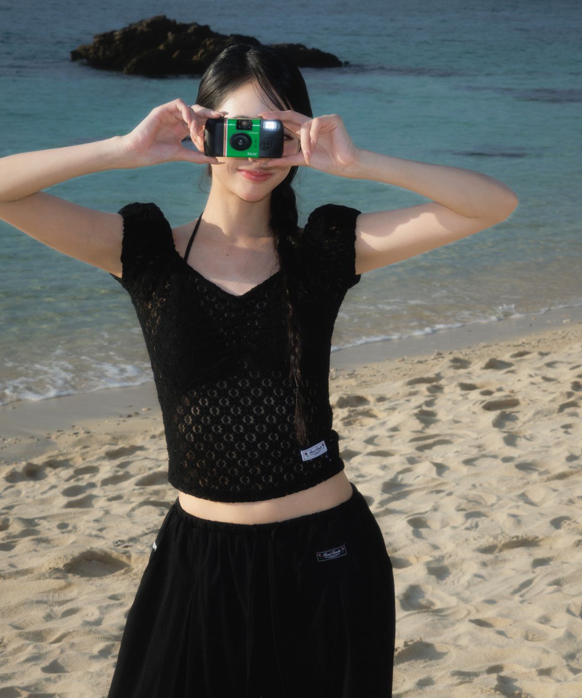 로제프란츠(ROSEFRANTZ) Back Lace Nylon Wide Pants [Black]