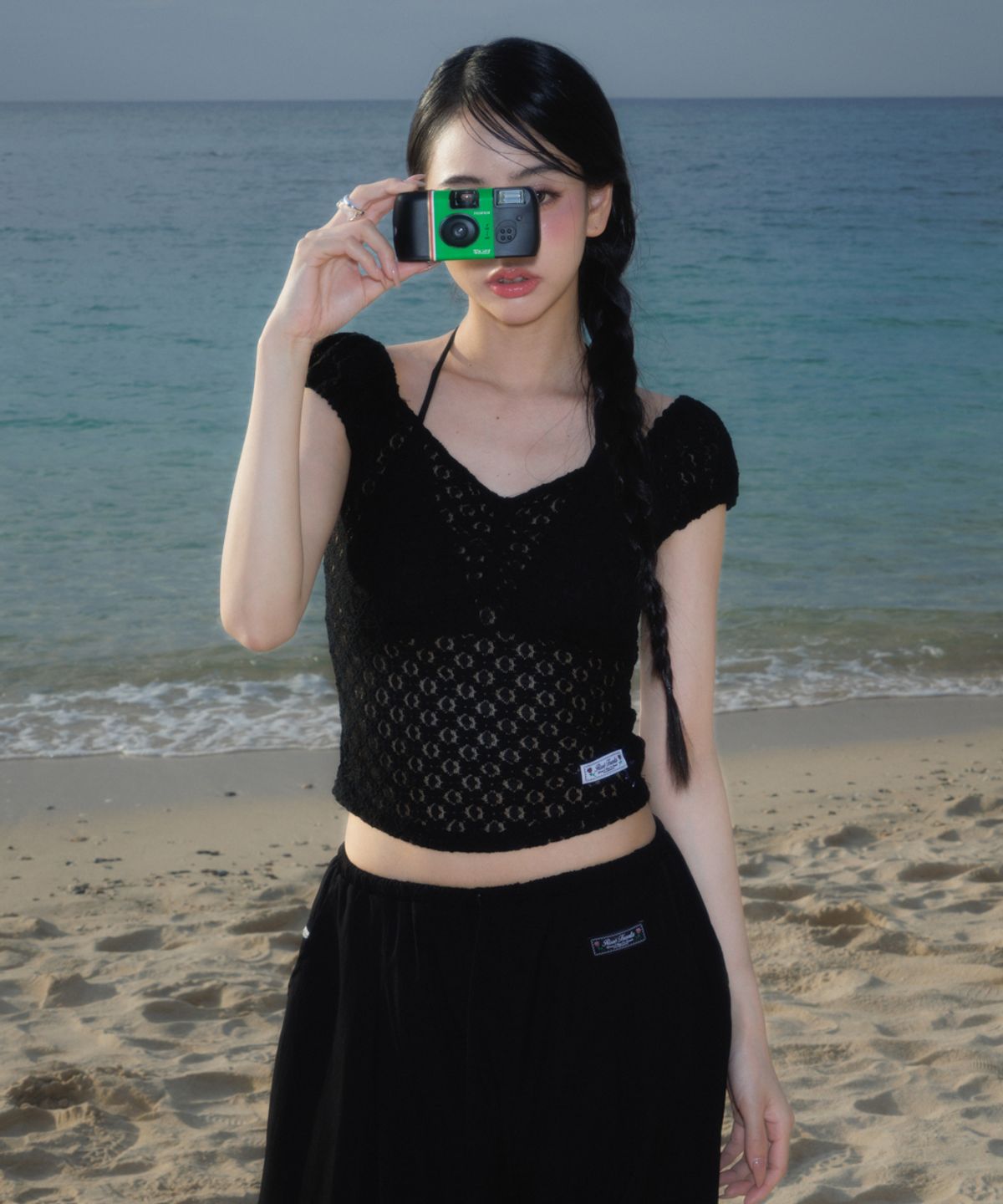 로제프란츠(ROSEFRANTZ) Back Lace Nylon Wide Pants [Black]