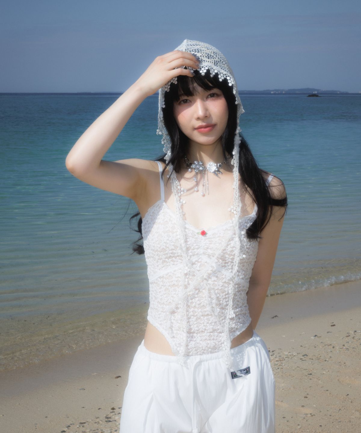 로제프란츠(ROSEFRANTZ) Back Lace Nylon Wide Pants [White]