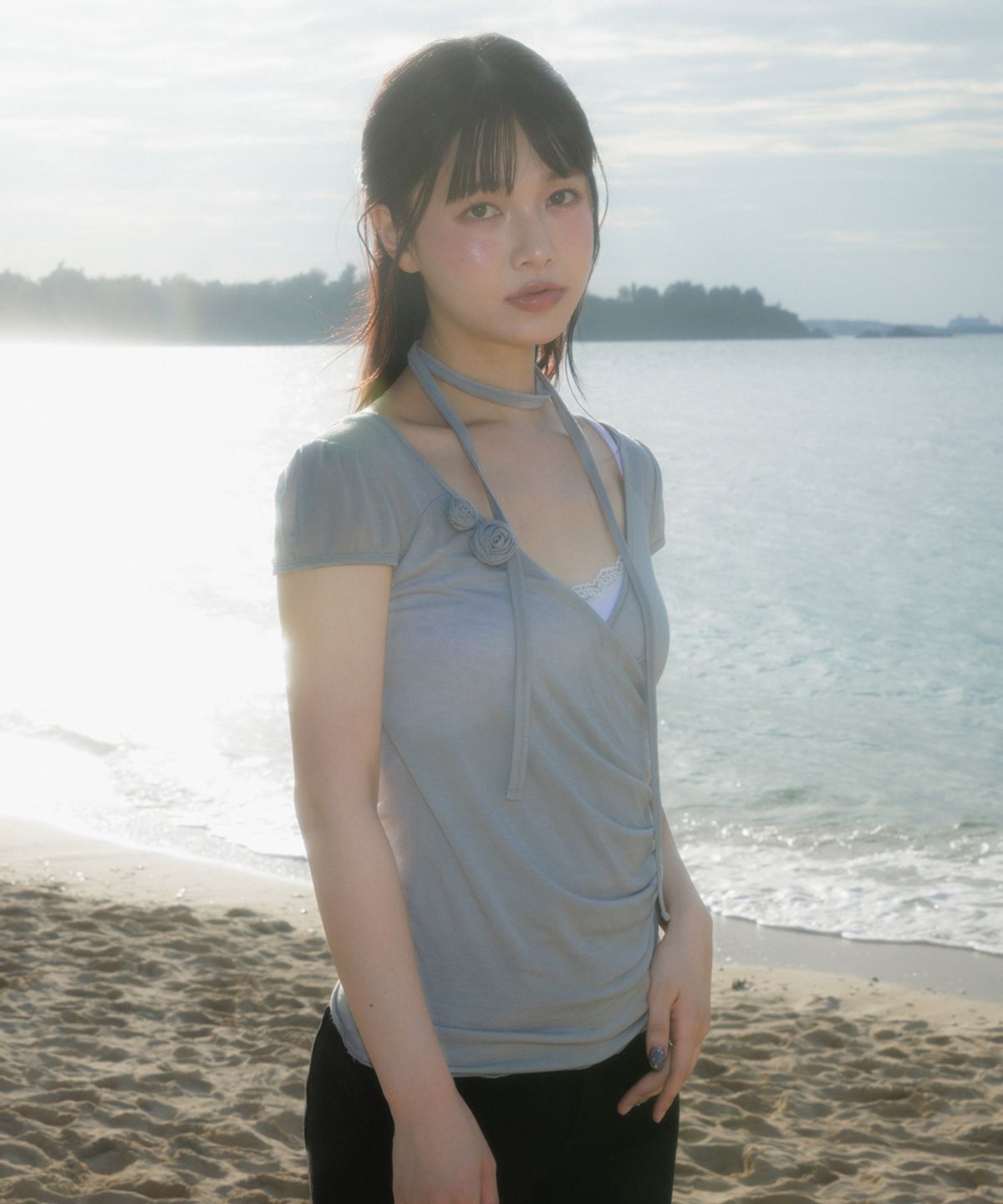 로제프란츠(ROSEFRANTZ) Corsage Shirring Tie T-shirt [Gray]