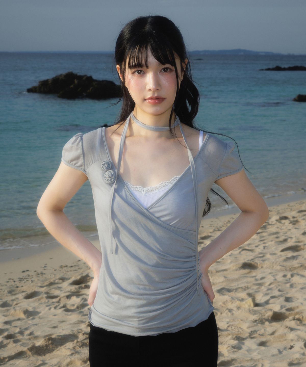 로제프란츠(ROSEFRANTZ) Corsage Shirring Tie T-shirt [Gray]
