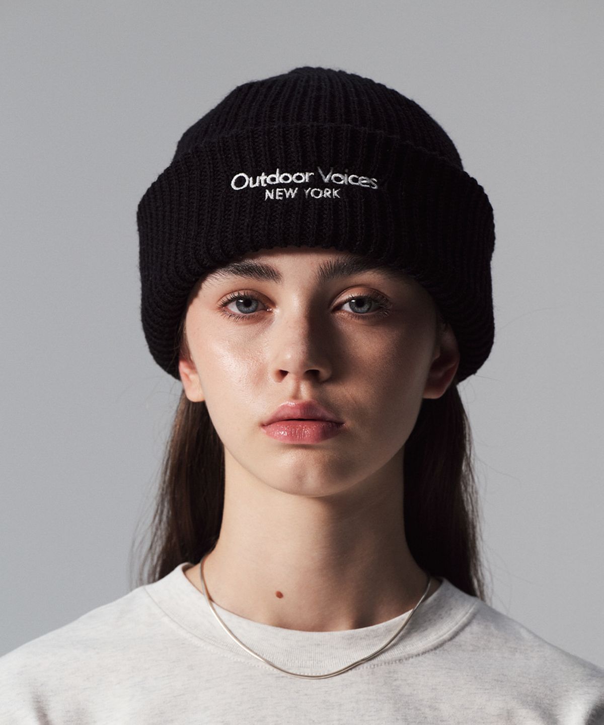 아웃도어 보이스(OUTDOOR VOICES) CLASSIC LOGO NY CUFF BEANIE (BLACK)