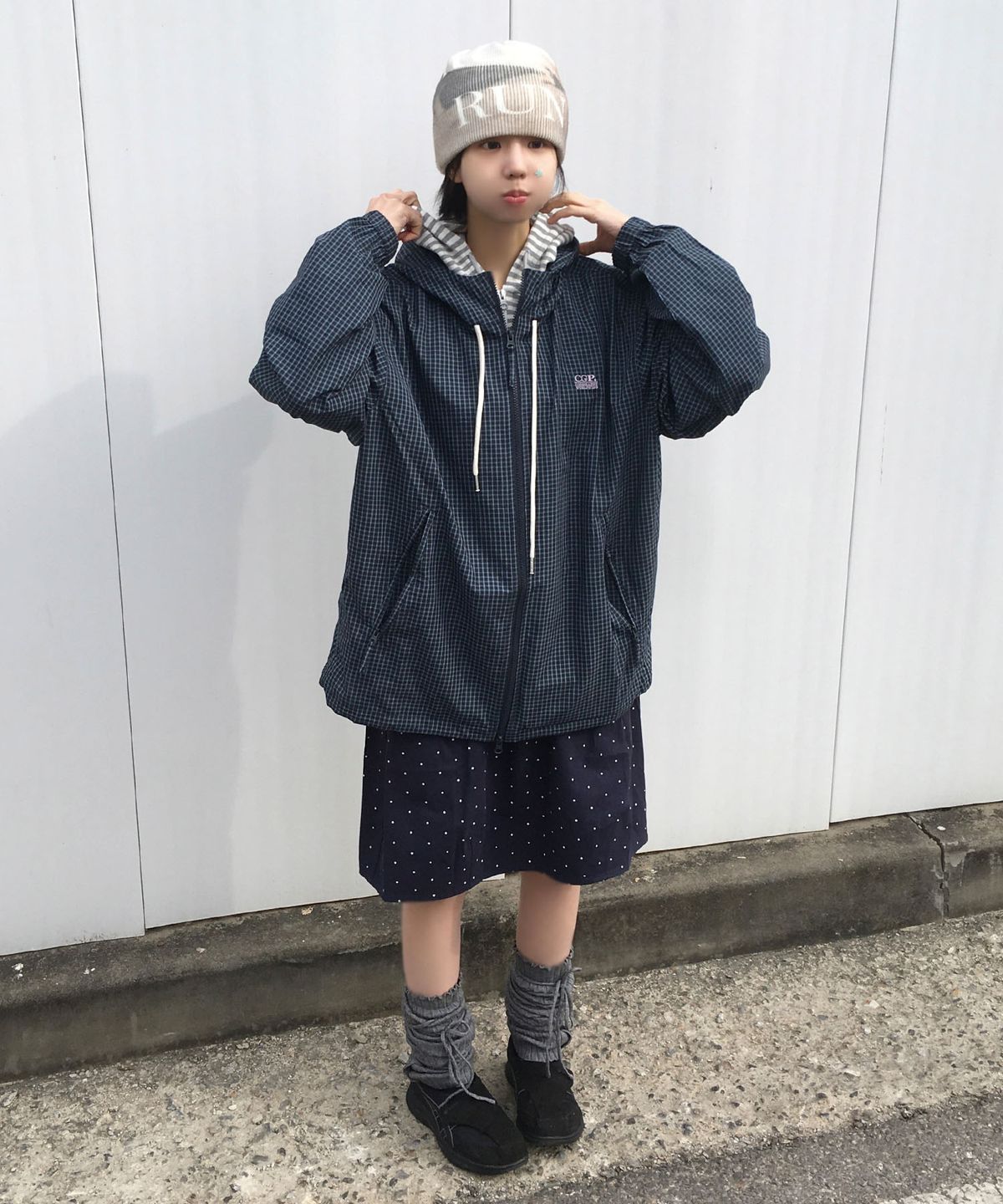 코드그라피(CGP) (우먼) 도트 미디 스커트-다크 네이비