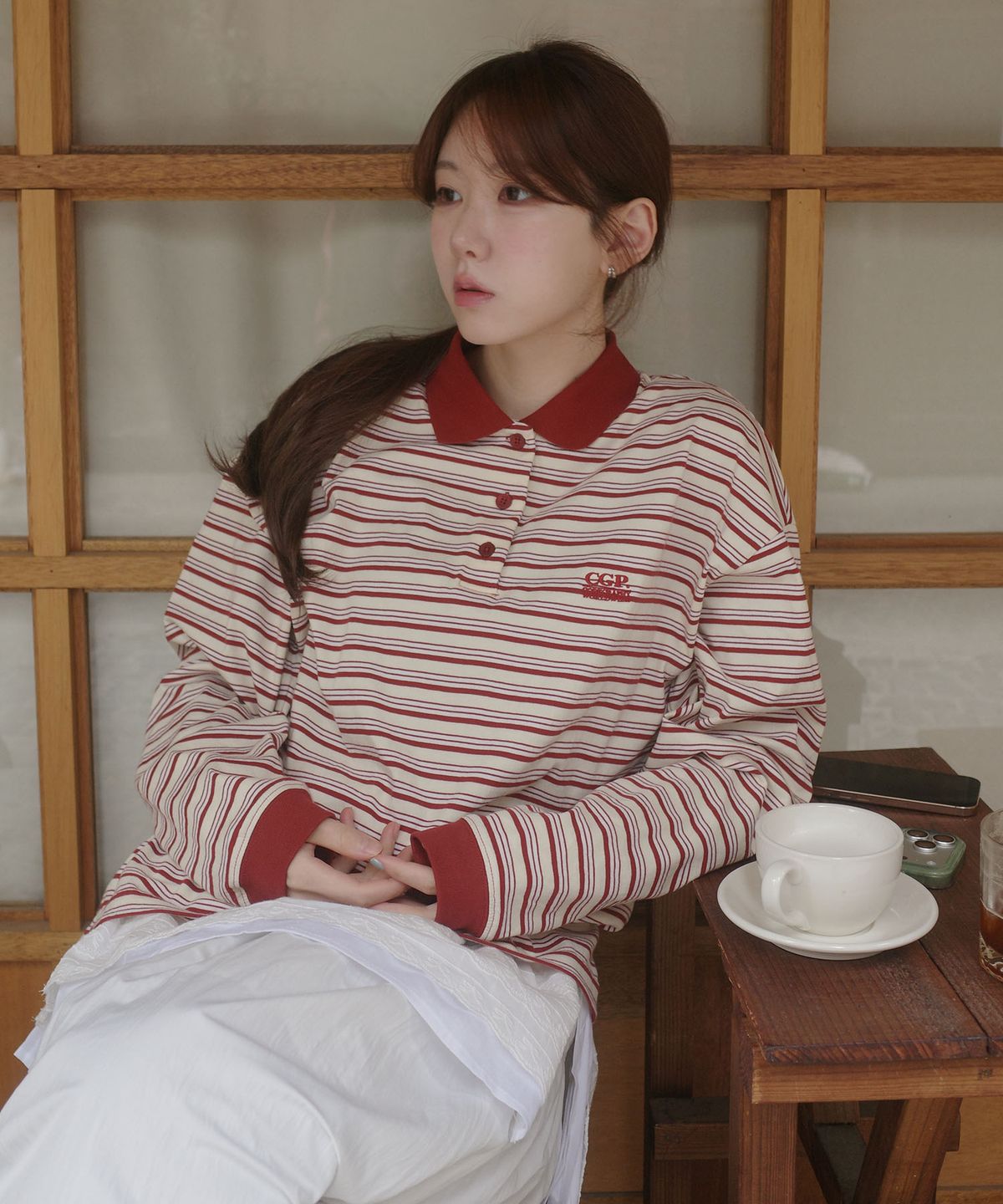 코드그라피(CGP) 스몰 스퀘어 로고 배색 스트라이프 럭비티-버건디