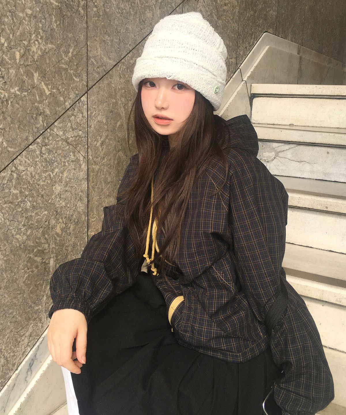 코드그라피(CGP) (우먼) 나글란 체크 후드 점퍼-다크 네이비