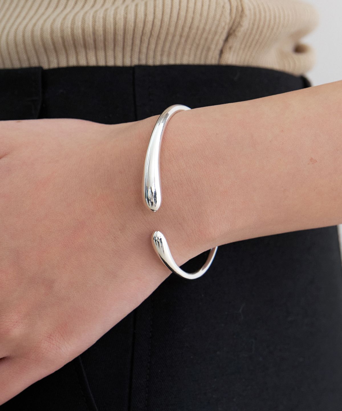바이위켄드(BYWEEKEND) Rain drop bangle