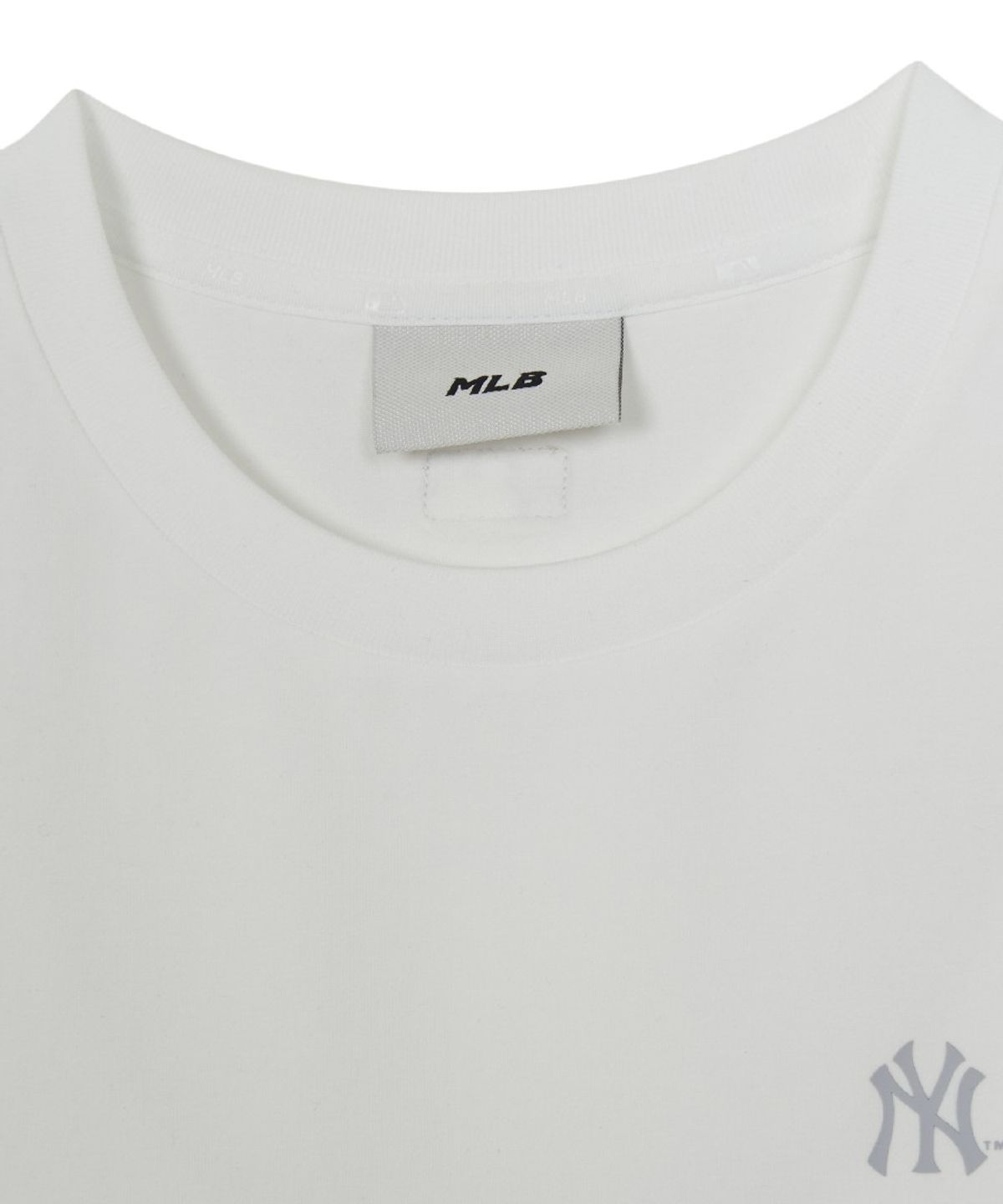 엠엘비(MLB) 여성 베이직 스몰로고 슬림 크롭핏 반팔 티셔츠 NY (White)