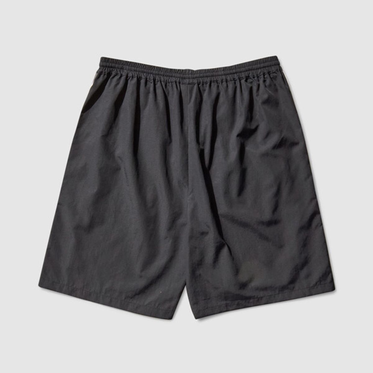 엄브로(UMBRO) [UMB X SLAM JAM] OG 테이프 숏츠 블랙 UR111OHP32