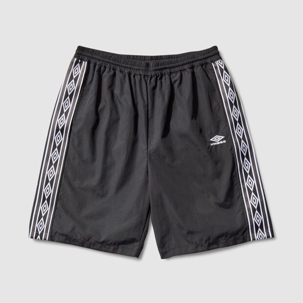 엄브로(UMBRO) [UMB X SLAM JAM] OG 테이프 숏츠 블랙 UR111OHP32
