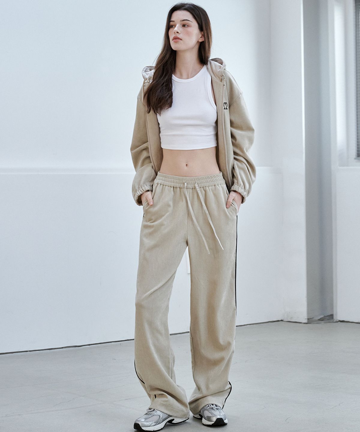 마롭(MALOUPE) 6317 벨벳 후드집업 (베이지)