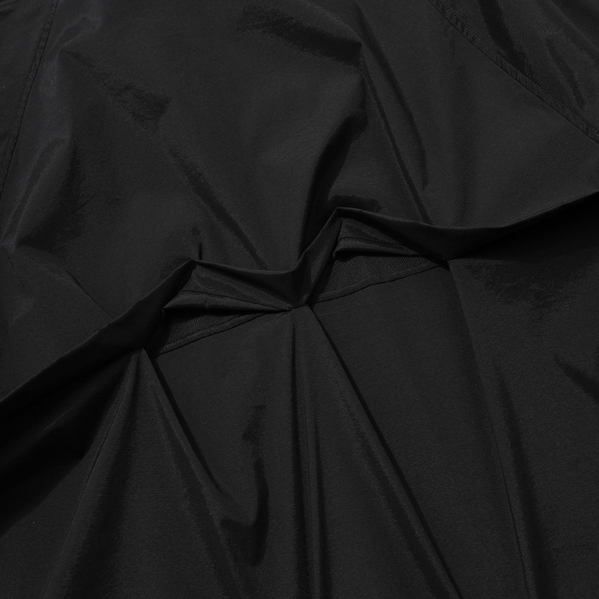 디아도라(diadora) 벤토 후드 자켓 BLACK