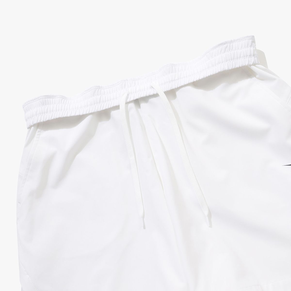 디아도라(diadora) 테니스타 슬라이딩 쇼츠 OFF WHITE