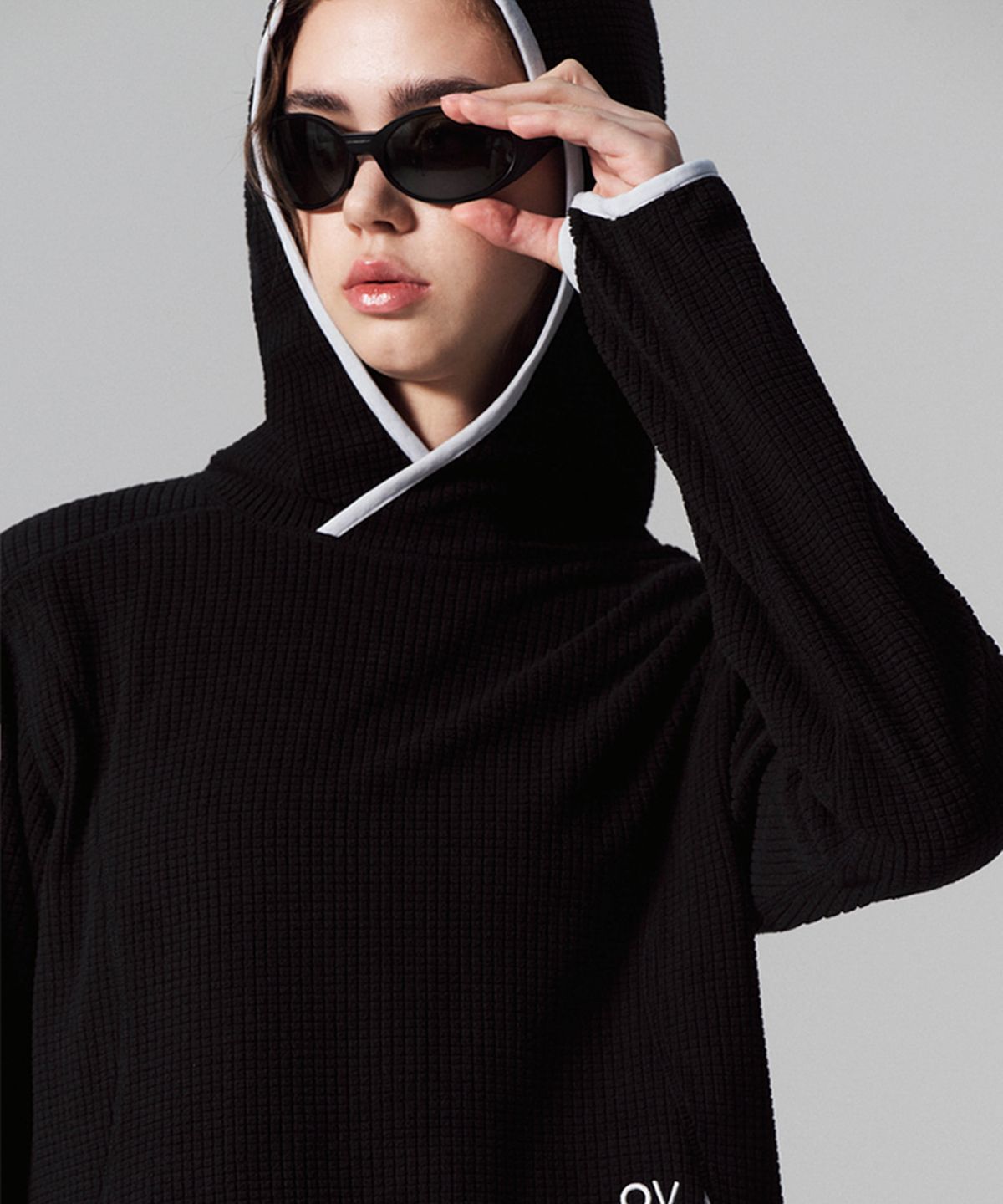 아웃도어 보이스(OUTDOOR VOICES) Technol-OV™ GRID FLEECE HOODIE (BLACK)