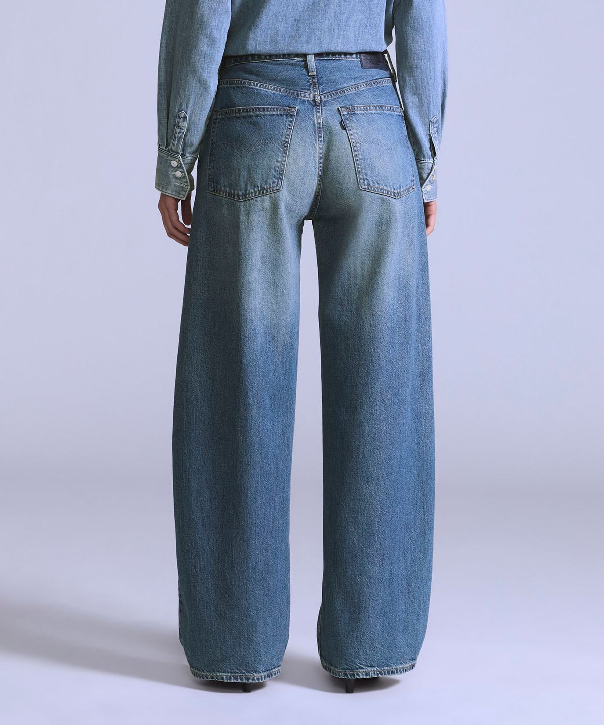 리바이스(LEVI'S) BLUETAB™ 드롭 배럴 진 003J4-0004