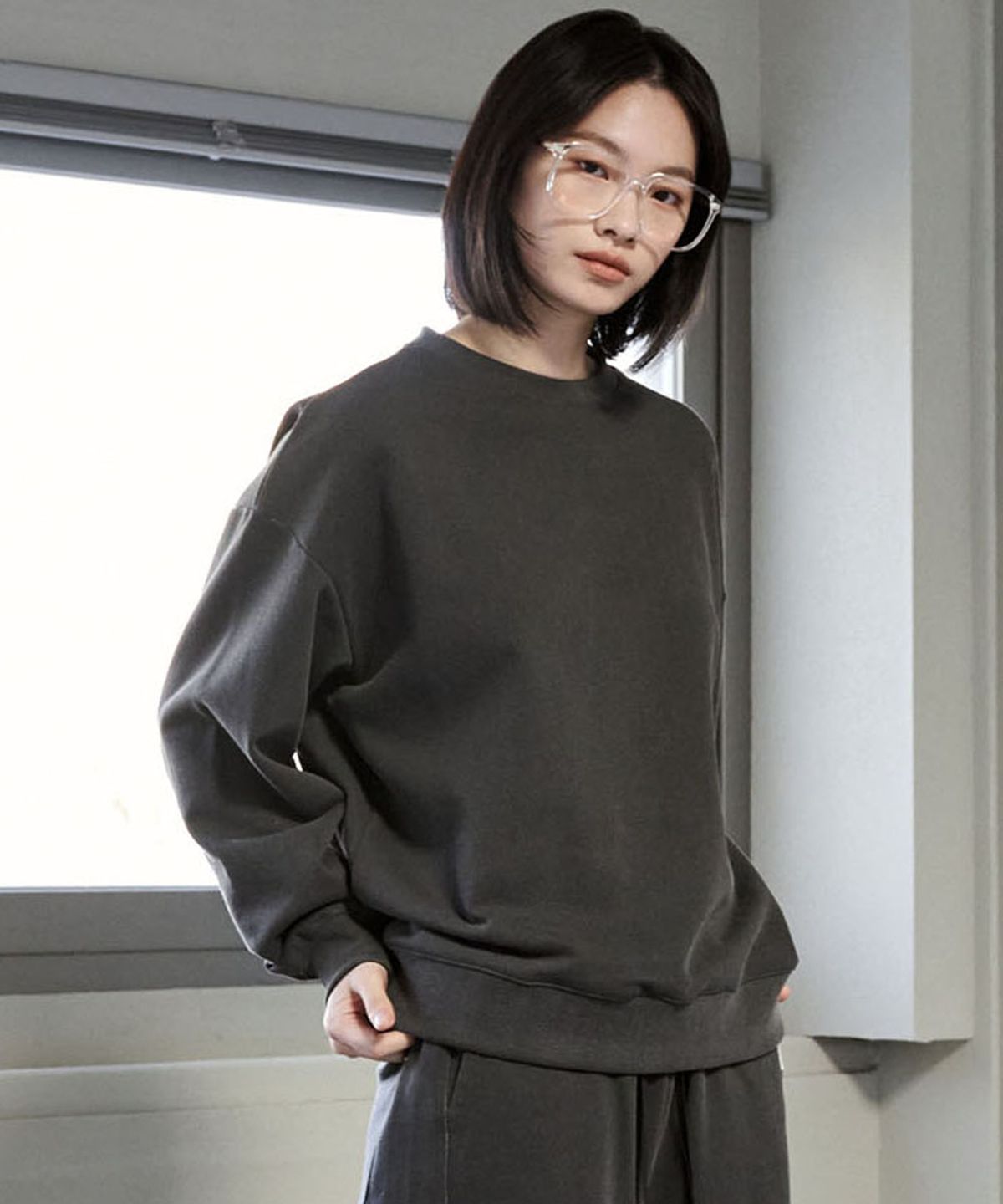 마롭(MALOUPE) 5309 피그먼트 스웻티셔츠 (다크그레이)
