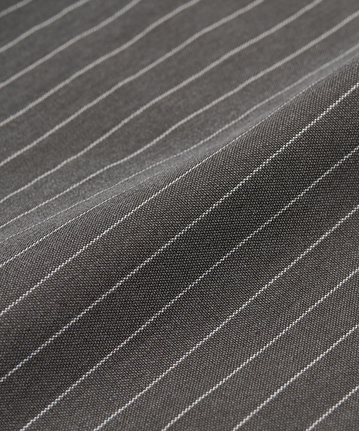토피(TOFFEE) 원턱 스트라이프 버뮤다 슬랙스 (GREY)
