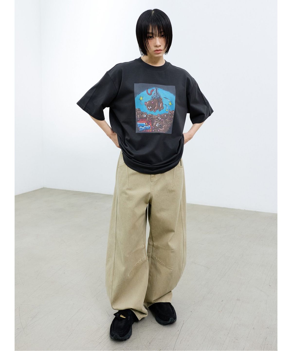 샌드 사운드(SAND SOUND) (UNISEX) 무릎 다트 베럴 레그 팬츠  아이보리
