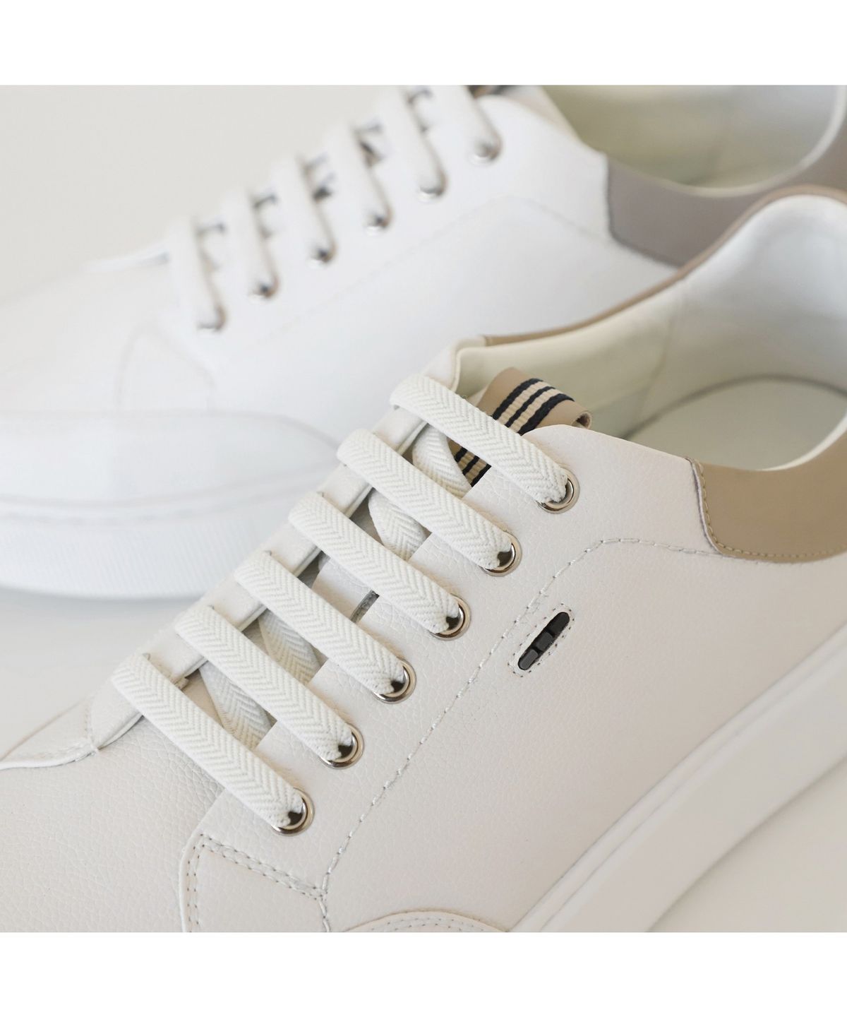 엘칸토(ELCANTO) 마쯔 남성 데일리 키높이 볼륨 컵솔 스니커즈 3.5cm LCMS60M613