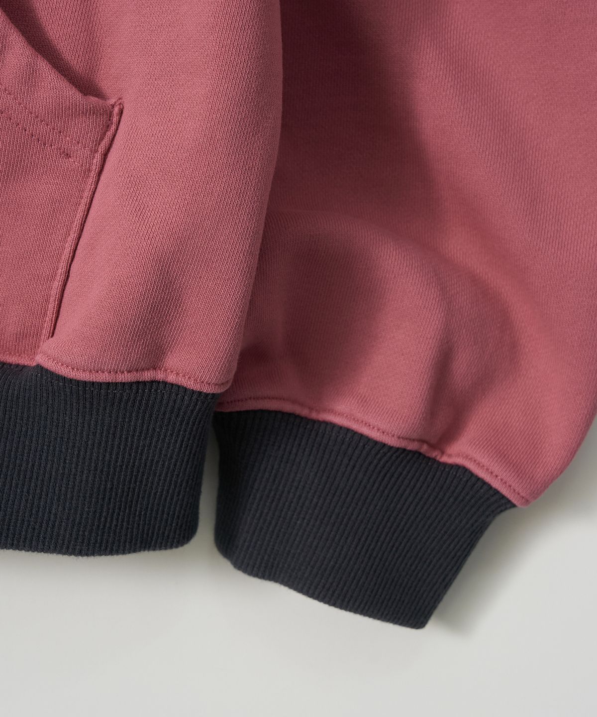 가먼츠팹(GARMENTS FAB) The Local Celebrity Hoodie Zip-up (DEEP PINK)