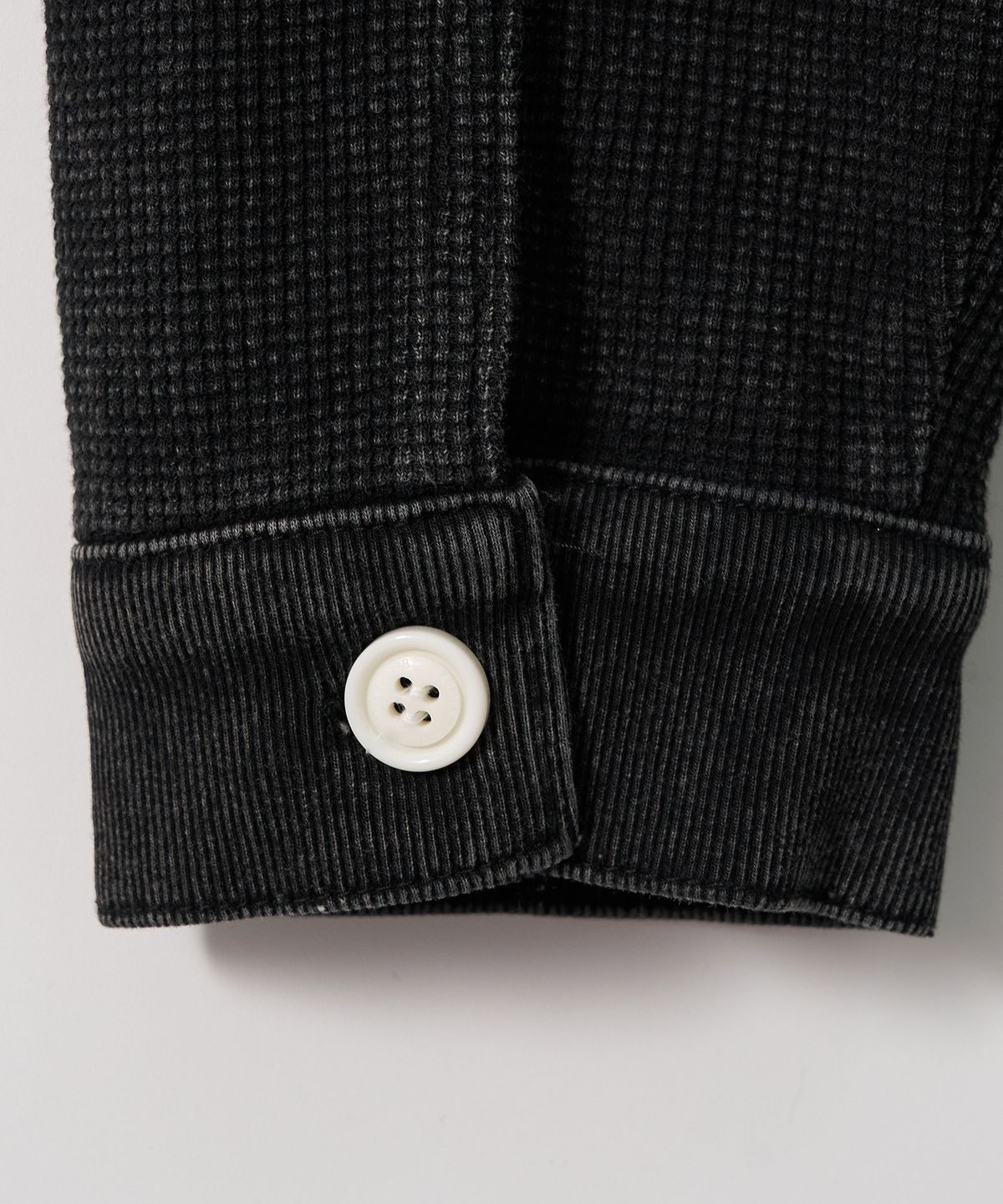 가먼츠팹(GARMENTS FAB) Washed Waffle Jacket (BLACK)