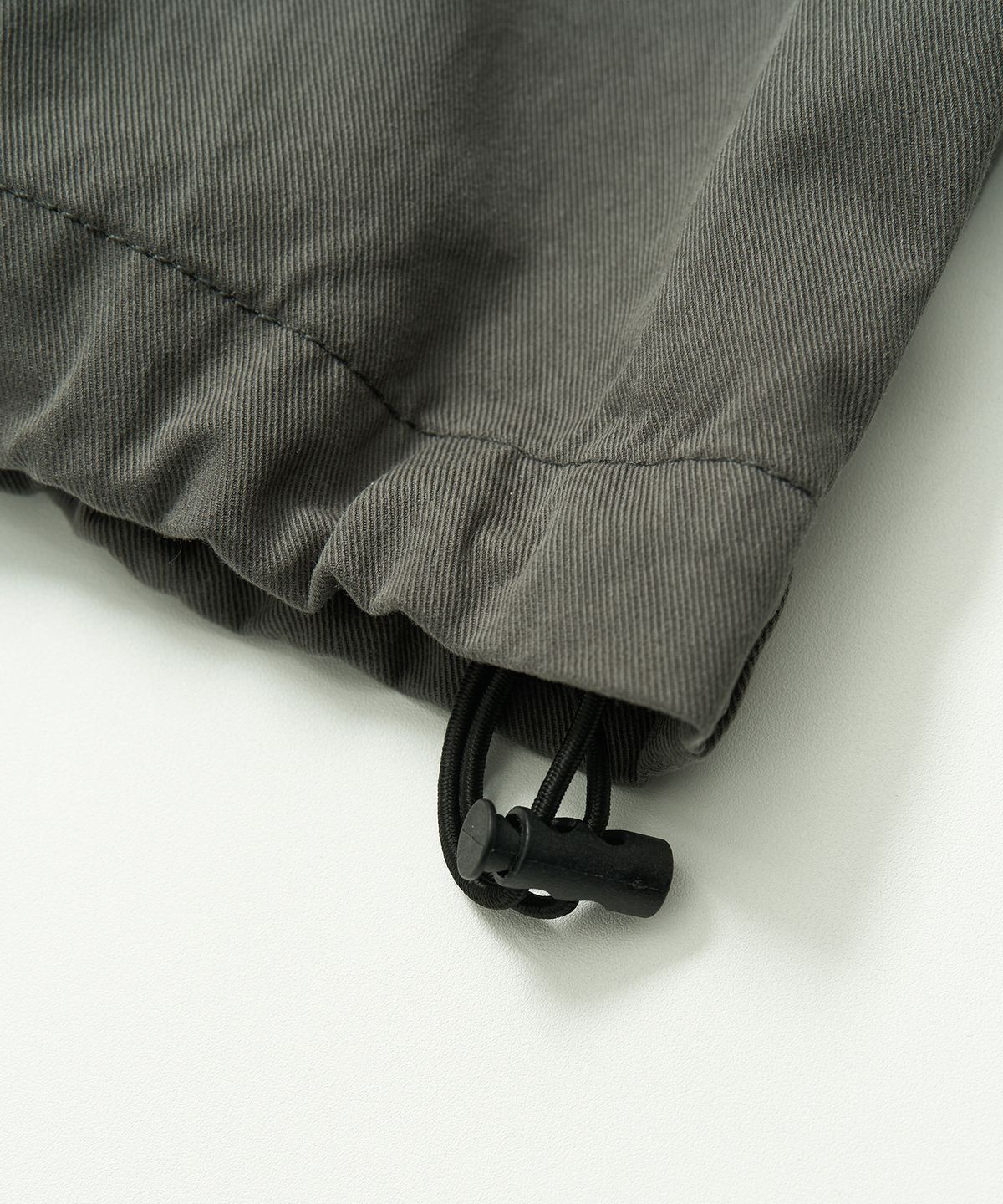 엑스컨테이너(EXCONTAINER) 유틸리티 하프 셔츠 자켓 (CHARCOAL)