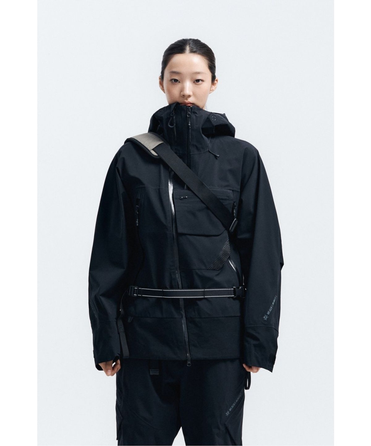 코오롱스포츠(KOLON SPORT) WM 익스퍼트 X-pac 크로스 백 8NBDX26101BRW