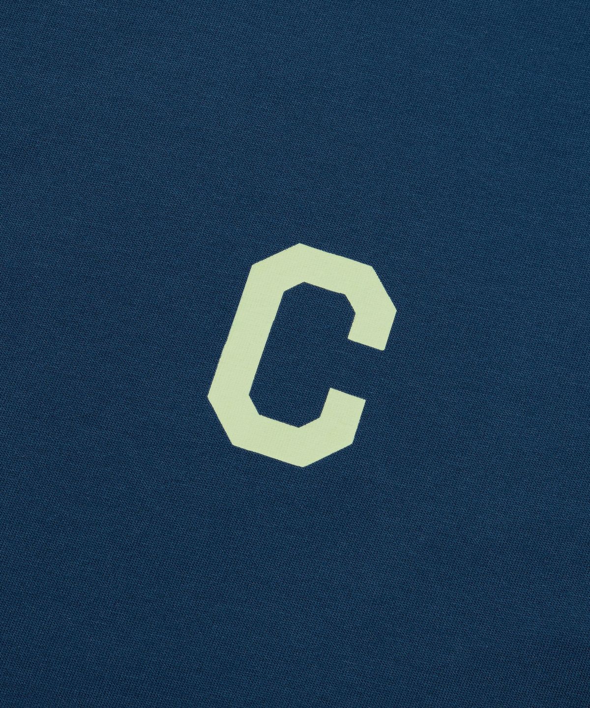 커버낫(COVERNAT) 쿨 코튼 C 로고 티셔츠 딥블루