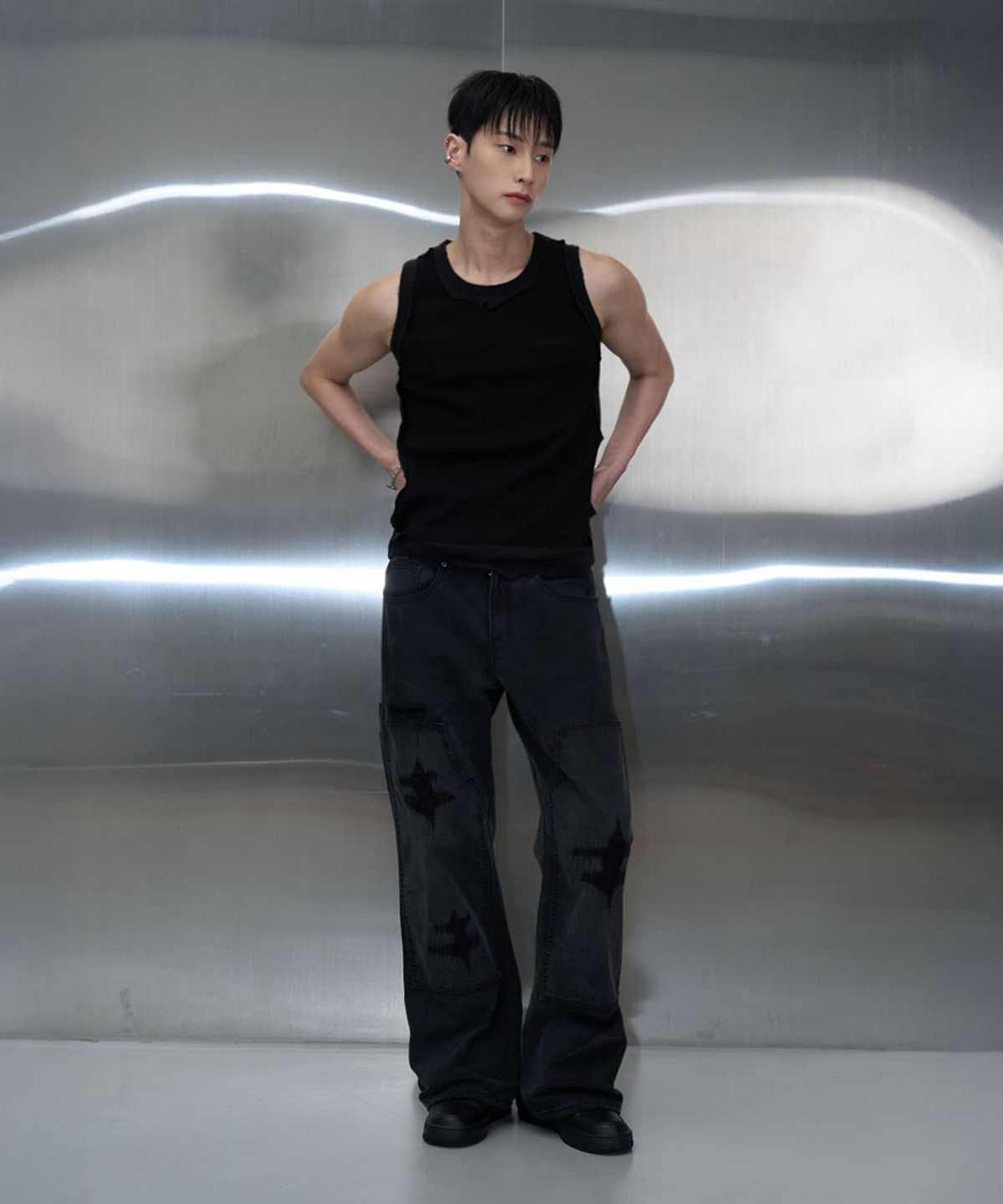피치블랙(PITCHBLACK) DAMAGE LOGO SLEEVELESS (BLACK)