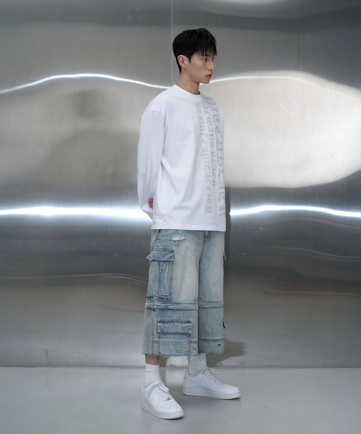 피치블랙(PITCHBLACK) DAMAGE DENIM BERMUDA PANTS (WASHED BLUE)