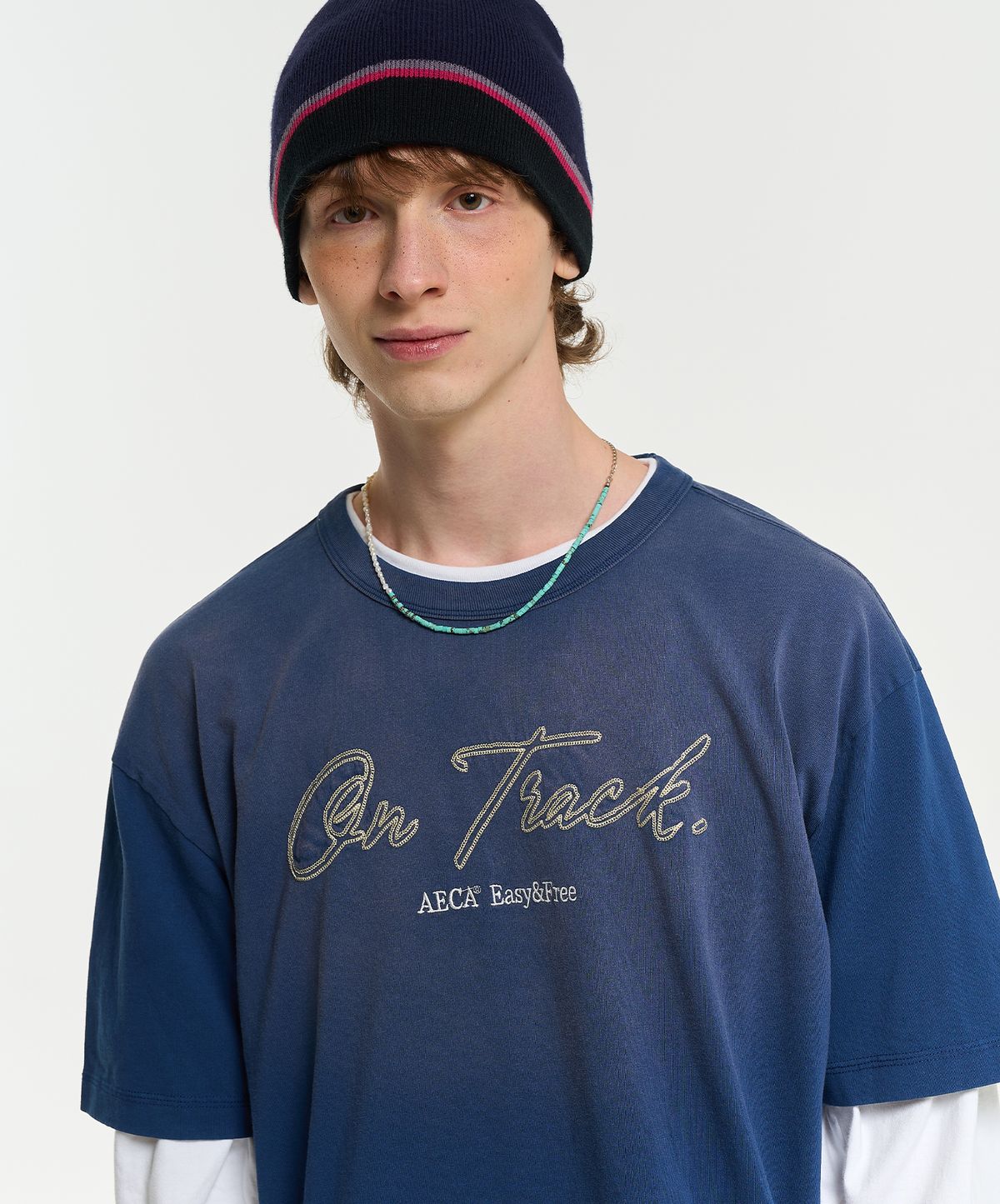 에이카화이트(AECA) ON TRACK EMBROIDERY WASHED HALF SLEEVE TEE-DARK BLUE