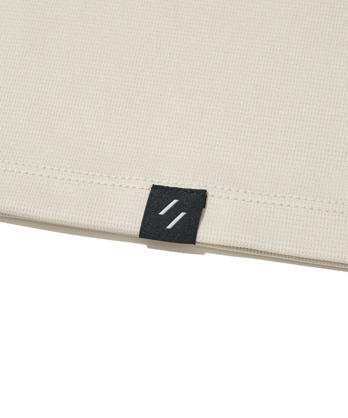 웰터 익스페리먼트(WELTER EXPERIMENT) BRISA SLEEVELESS_WHITE