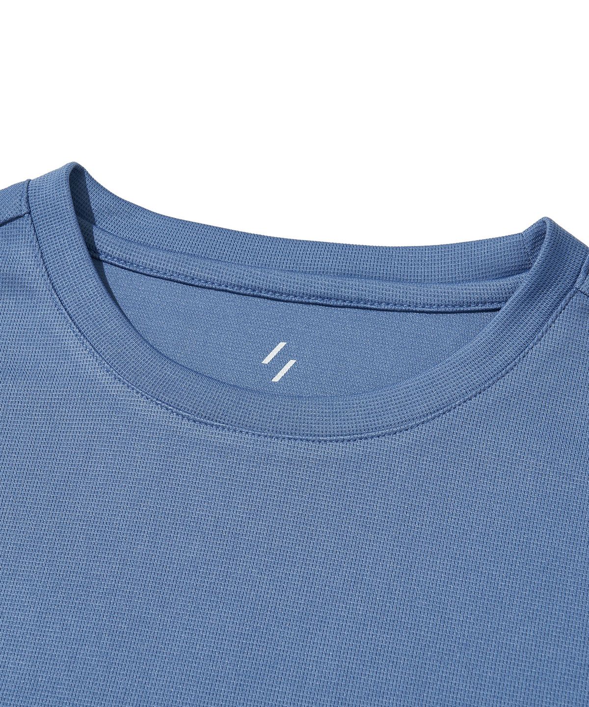 웰터 익스페리먼트(WELTER EXPERIMENT) BRISA SLEEVELESS_BLUE