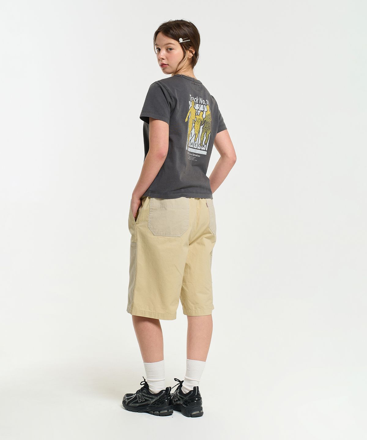 에이카화이트(AECA) (Woman) AECA TRACK NO.10 PART WASHED HALF SLEEVE TEE-CHARCOAL