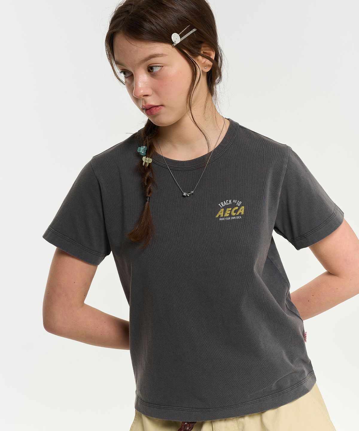 에이카화이트(AECA) (Woman) AECA TRACK NO.10 PART WASHED HALF SLEEVE TEE-CHARCOAL