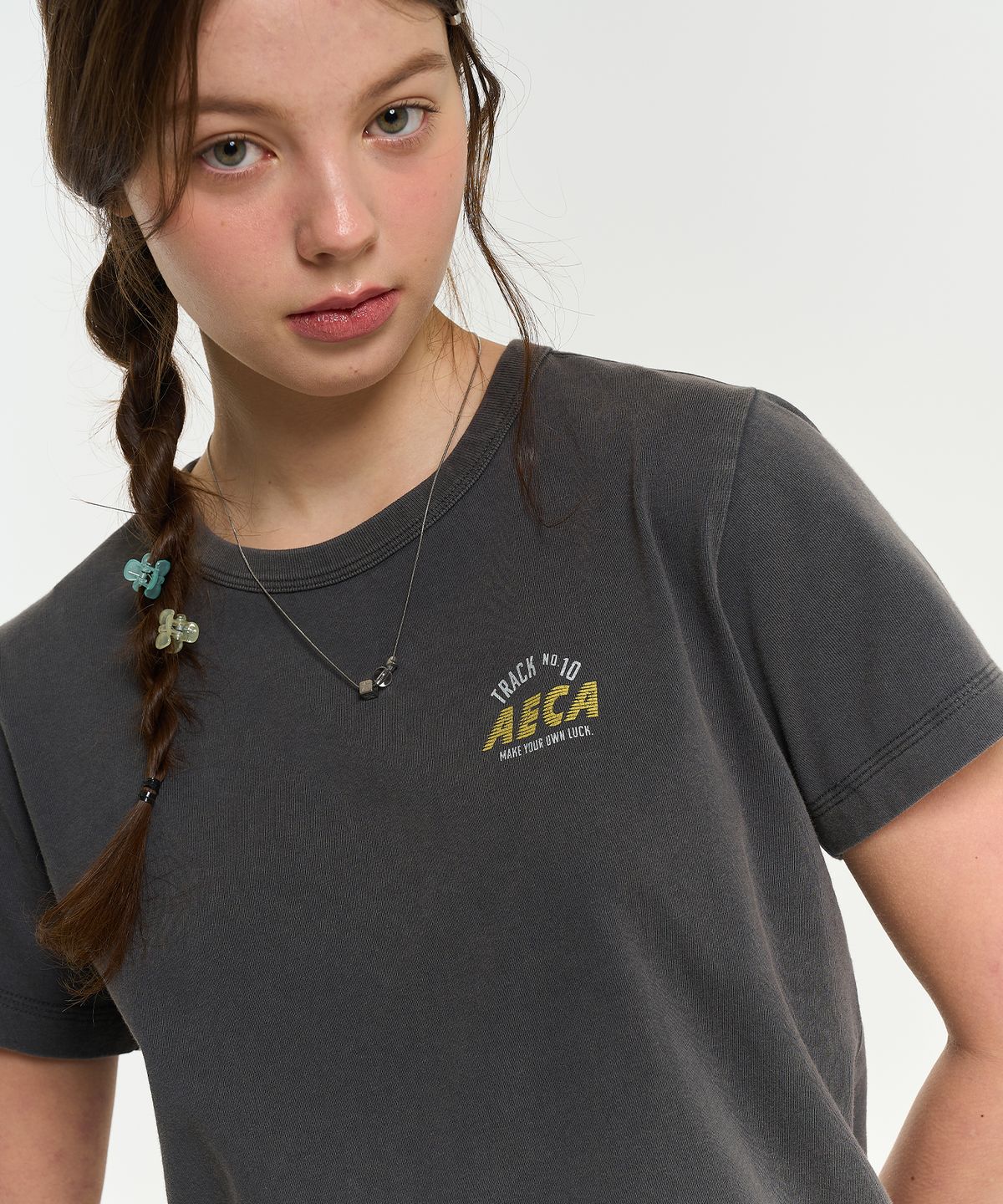 에이카화이트(AECA) (Woman) AECA TRACK NO.10 PART WASHED HALF SLEEVE TEE-CHARCOAL