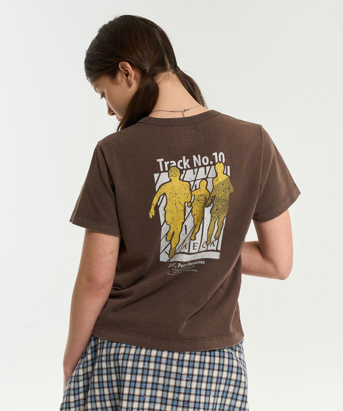 에이카화이트(AECA) (Woman) AECA TRACK NO.10 PART WASHED HALF SLEEVE TEE-BROWN