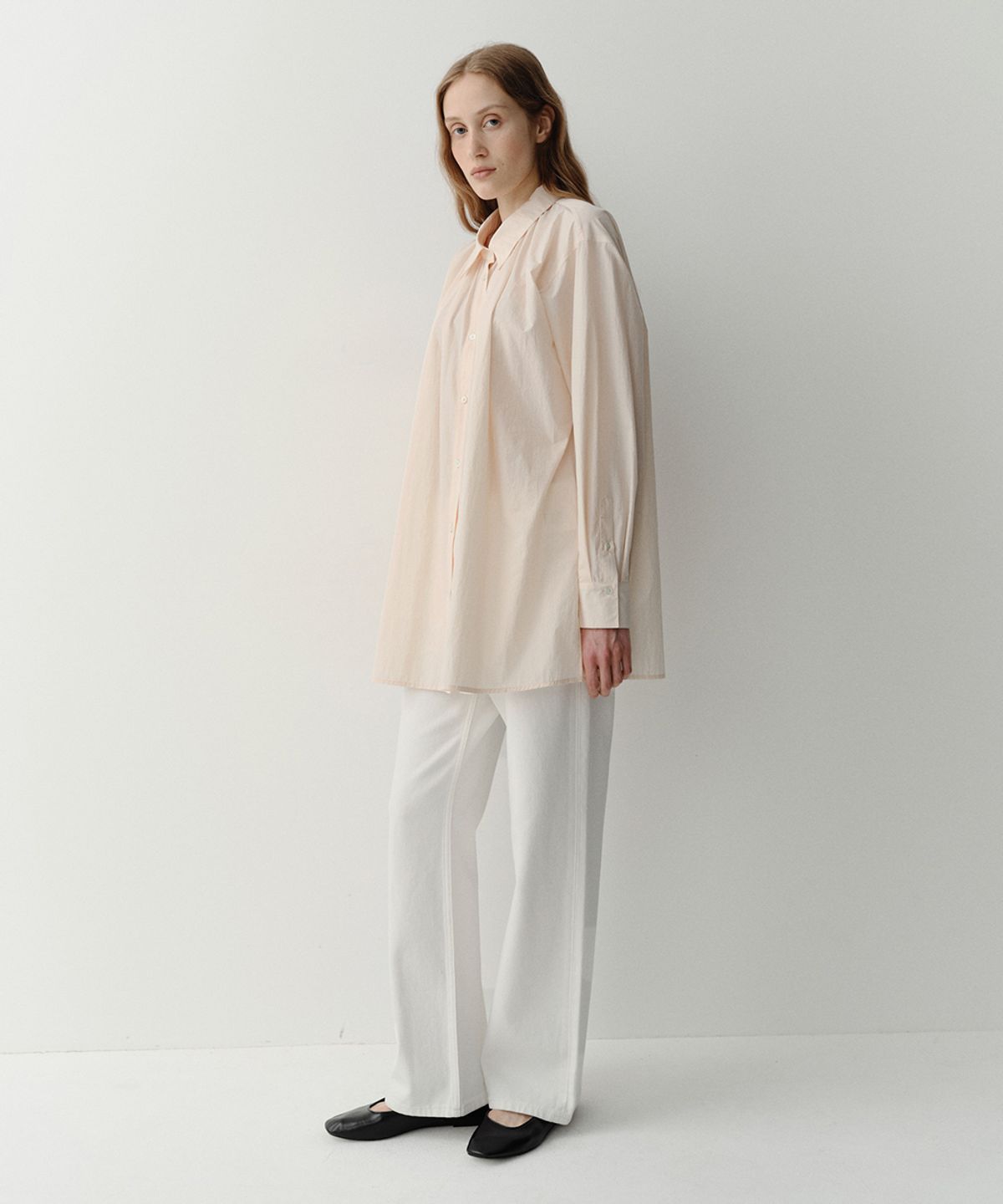 이아(EAAH) HIGH NECK SHIRRING SHIRT (PEACH)