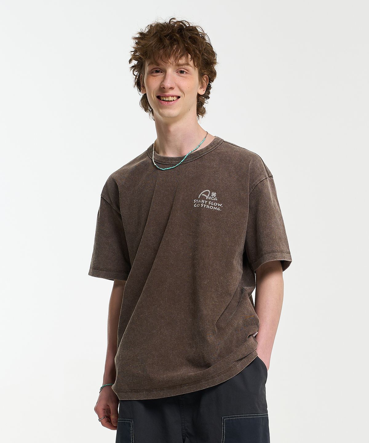 에이카화이트(AECA) START SLOW GO STRONG HALF SLEEVE TEE-BROWN