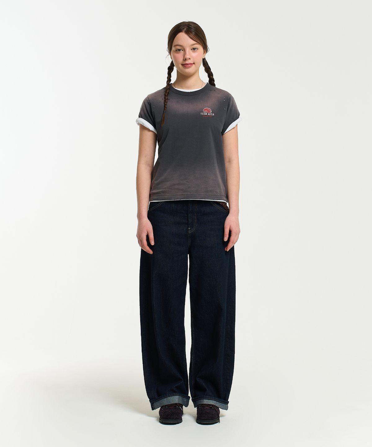 에이카화이트(AECA) (Woman) TEAM AECA BALL GRAPHIC PUNCHING HALF SLEEVE TEE-CHARCOAL