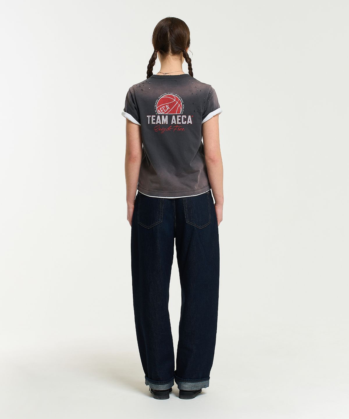 에이카화이트(AECA) (Woman) TEAM AECA BALL GRAPHIC PUNCHING HALF SLEEVE TEE-CHARCOAL