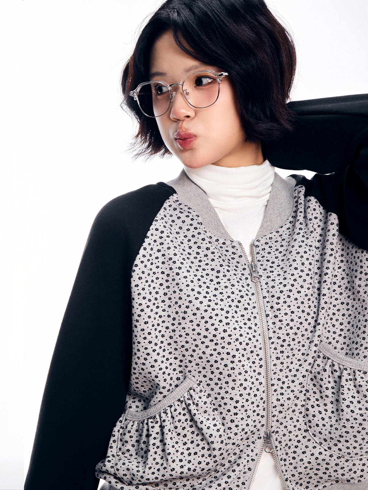 아도르벨르(ADOREBELLE) 플라워 나그랑 투웨이 집업 - 그레이