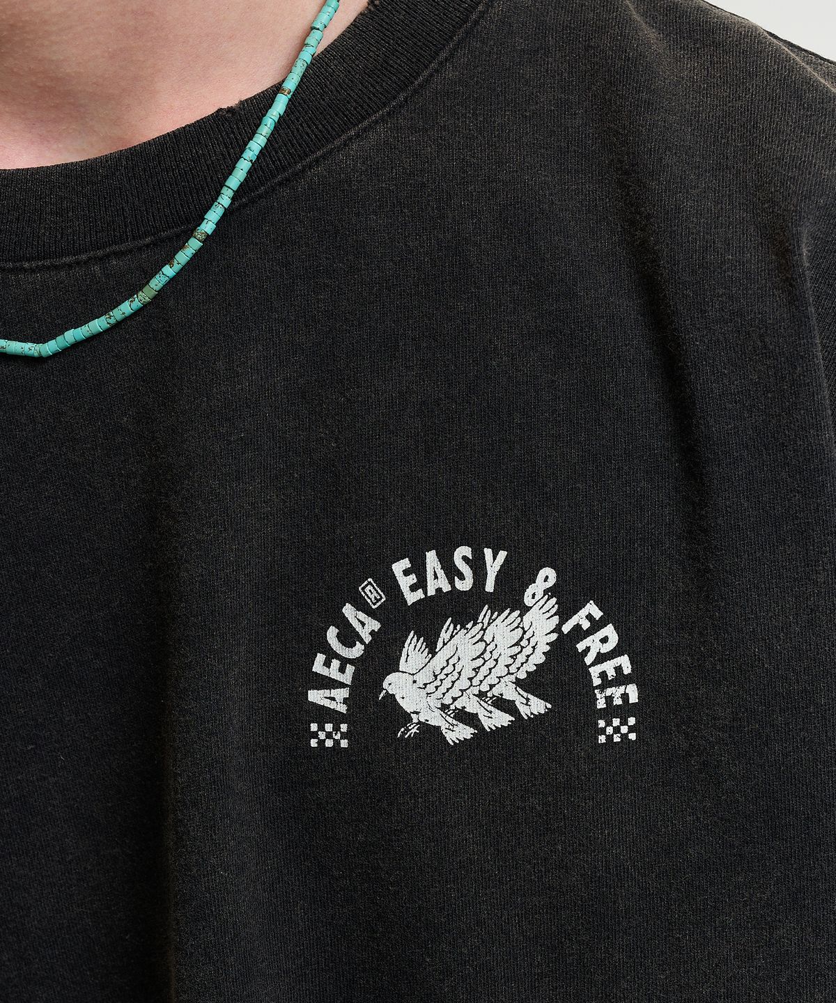 에이카화이트(AECA) FREE SPIRIT RAW EDGE HALF SLEEVE TEE-BLACK