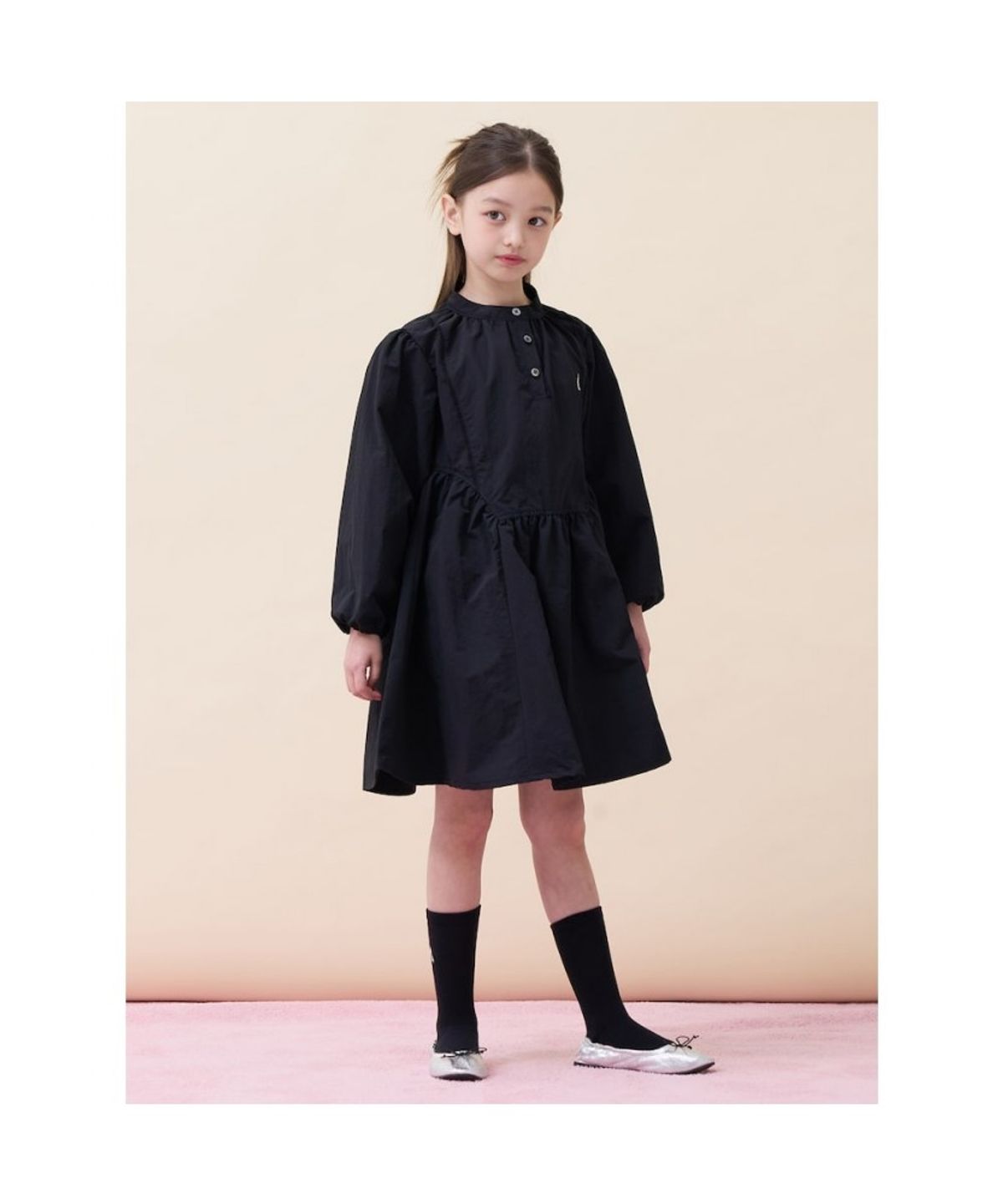 빈폴 키즈(BEANPOLE KIDS) 솔리드 셔링 로맨틱 원피스  블랙 (BI6271G015)