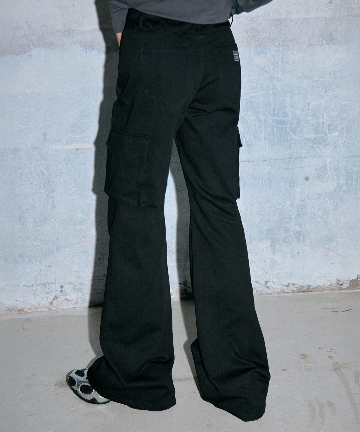 와르 포 우먼(WAARFORWOMAN) W1121 카고 부츠컷 팬츠(2colors)