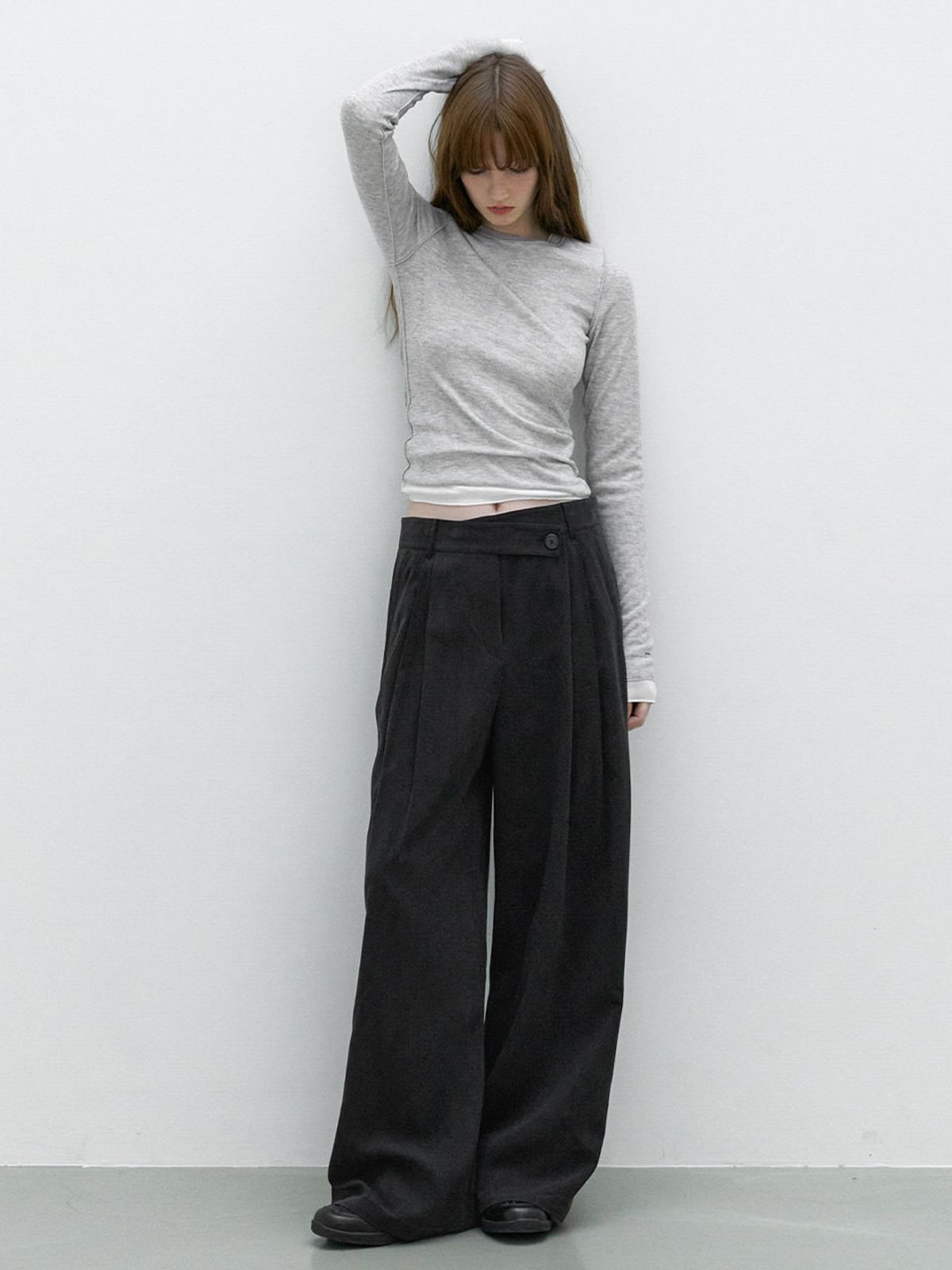 아틀리에 나인(ATELIER NAIN) UNBAL WAIST CREASE WIDE TWOTUCK PANTS (PT-5760)