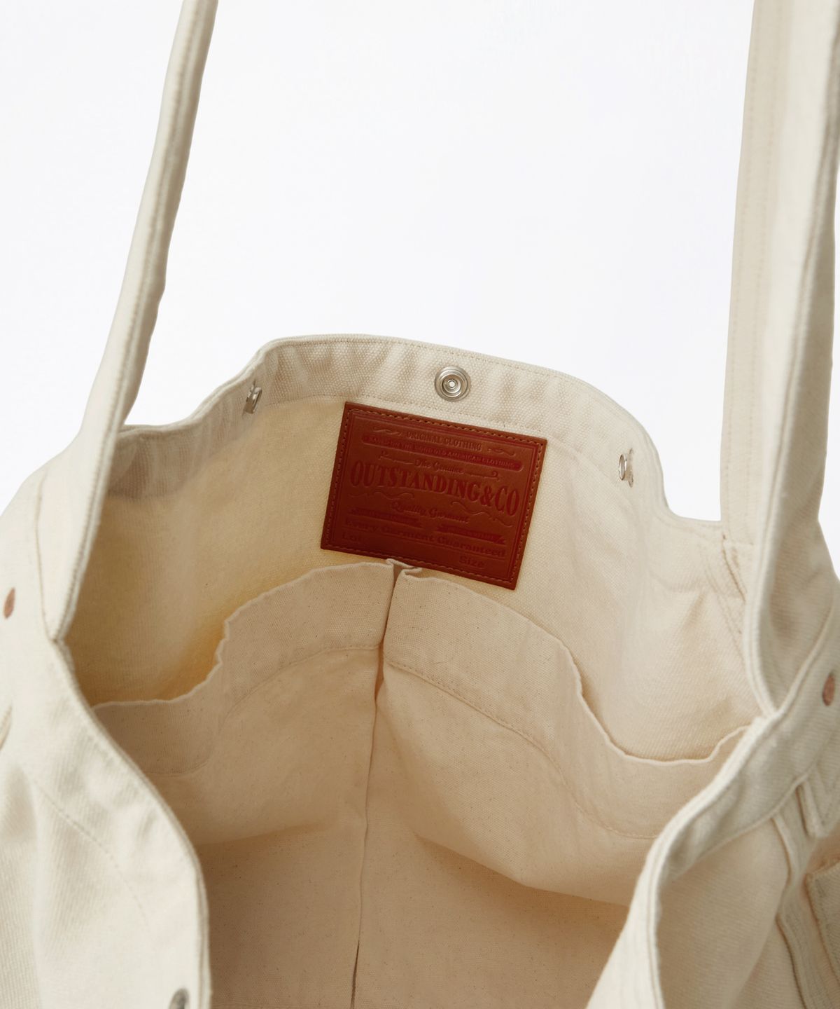 아웃스탠딩(OUTSTANDING) NEWSPAPER BAG(INDEPENDENT)_ECRU