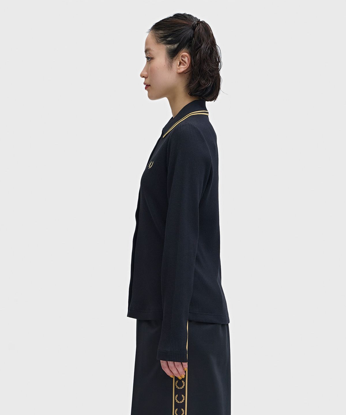프레드페리(FRED PERRY) [womens] 버튼스루 립 폴로 셔츠 - 블랙 AFPF2612169-102