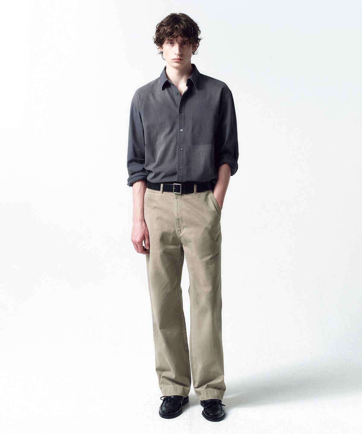 인사일런스(INSILENCE) 고스트 포켓 데님 셔츠 WASHED GREY